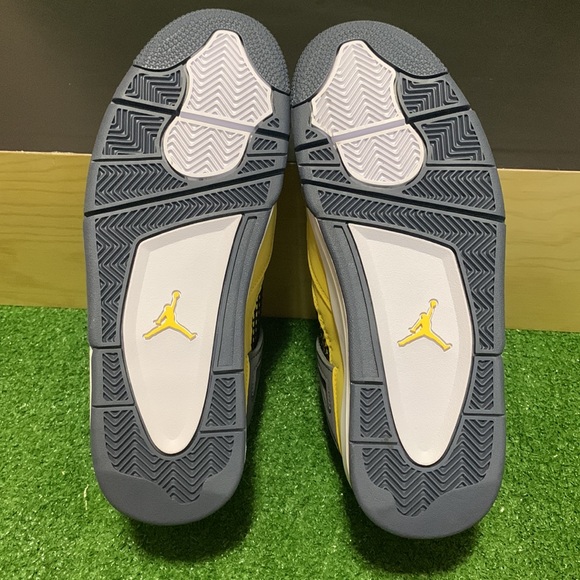 AIR JORDAN 4 LIGHTING ⚡️⚡️ - Picture 8 of 9